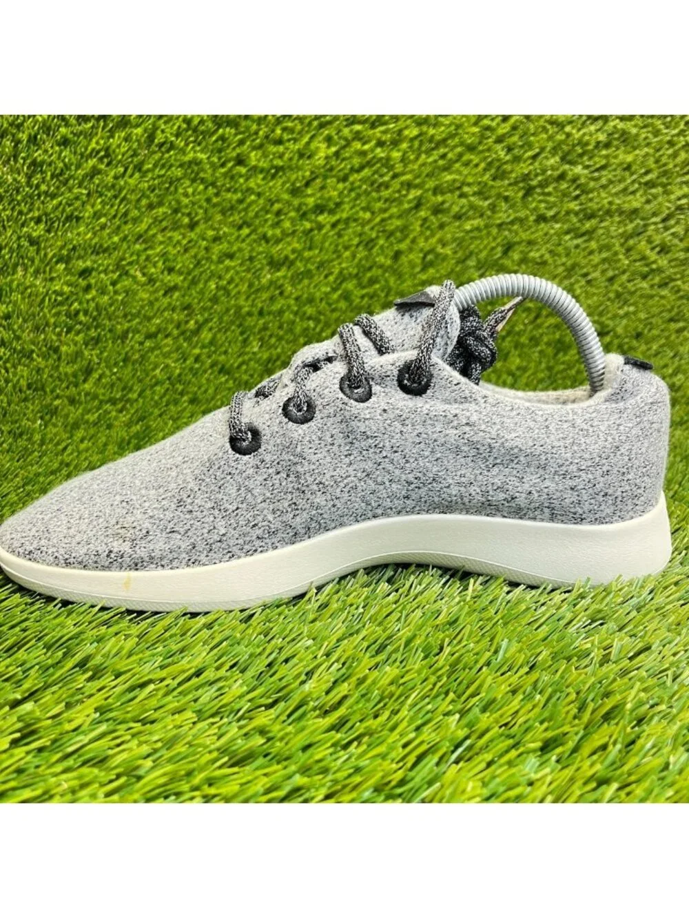 Allbirds Wool Runners Womens Size 10 Gray White Athletic Walking Shoes Sneakers